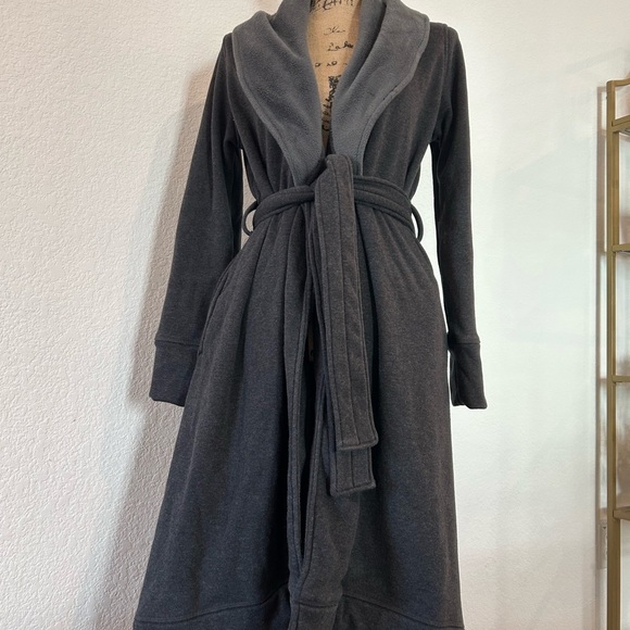 UGG Robe Grey Warm Cozy Mid Length - Picture 2 of 6